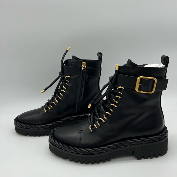 Authentic NEW Valentino Garavani Combat boots - Picture 4 of 15